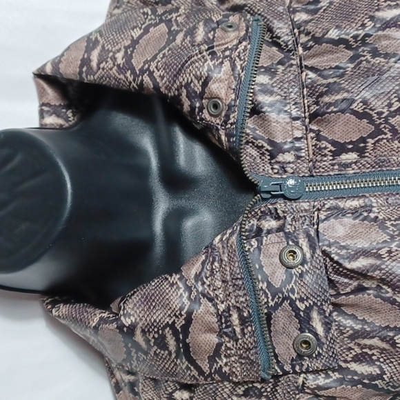 Bershka snake print faux leather bomber jacket - Picture 2 of 6